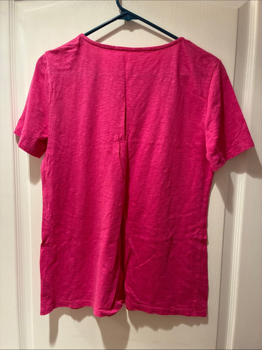 Women’s bright pink pink V-neck T-shirt - Picture 3 of 4
